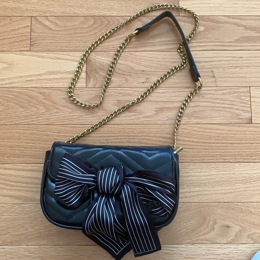 Crossbody bag
